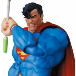 Hobbiestock Collectibles Mafex: Superman (The Dark Knight Returns)