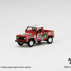 Hobbiestock Collectibles Mini GT 1/64 Land Rover Defender 90 Pick Up 2021 Christmas Edition Limited