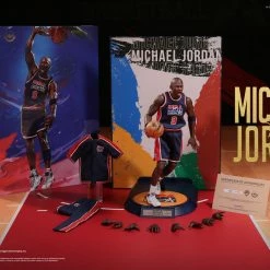 Hobbiestock Collectibles 1/6 Real Masterpiece NBA Collection - Michael Jordan Team USA Limited 5,000pcs