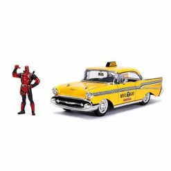 Hobbiestock Collectibles Die Cast Models Hollywood Rides 1: 24 Vehicle - Yellow Taxi W/ Deapool Figure