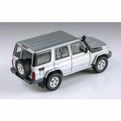 Hobbiestock Collectibles Paragon Models 1/64 Toyota Land Cruiser 76 Silver Pearl LHD