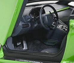 Hobbiestock Collectibles LAMBORGHINI AVENTADOR S (VERDE MANTIS/PEARL GREEN) Die Cast Models