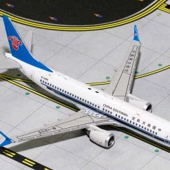 Hobbiestock Collectibles 1/400 China Southern B737 MAX-8 B-1205 Die Cast Models